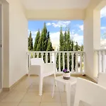 Nissi Sapphire فيلة *