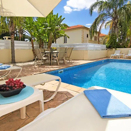 Nissi Sapphire Villa *