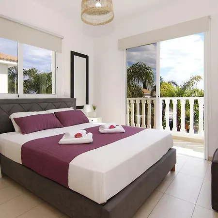 Nissi Sapphire Vilă Ayia Napa